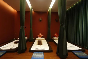 南京玄武泰式按摩的被动瑜伽：当身体被折叠成诗